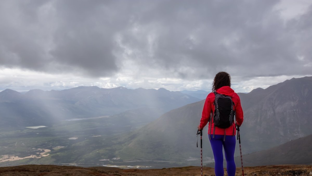 El Rucking: el entrenamiento que transformará tu caminata en un desafío extremo