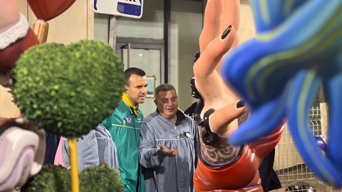La Diputación de Valencia y el Gremio de Artistas Falleros renuevan su alianza para plantar monumentos en los pueblos 