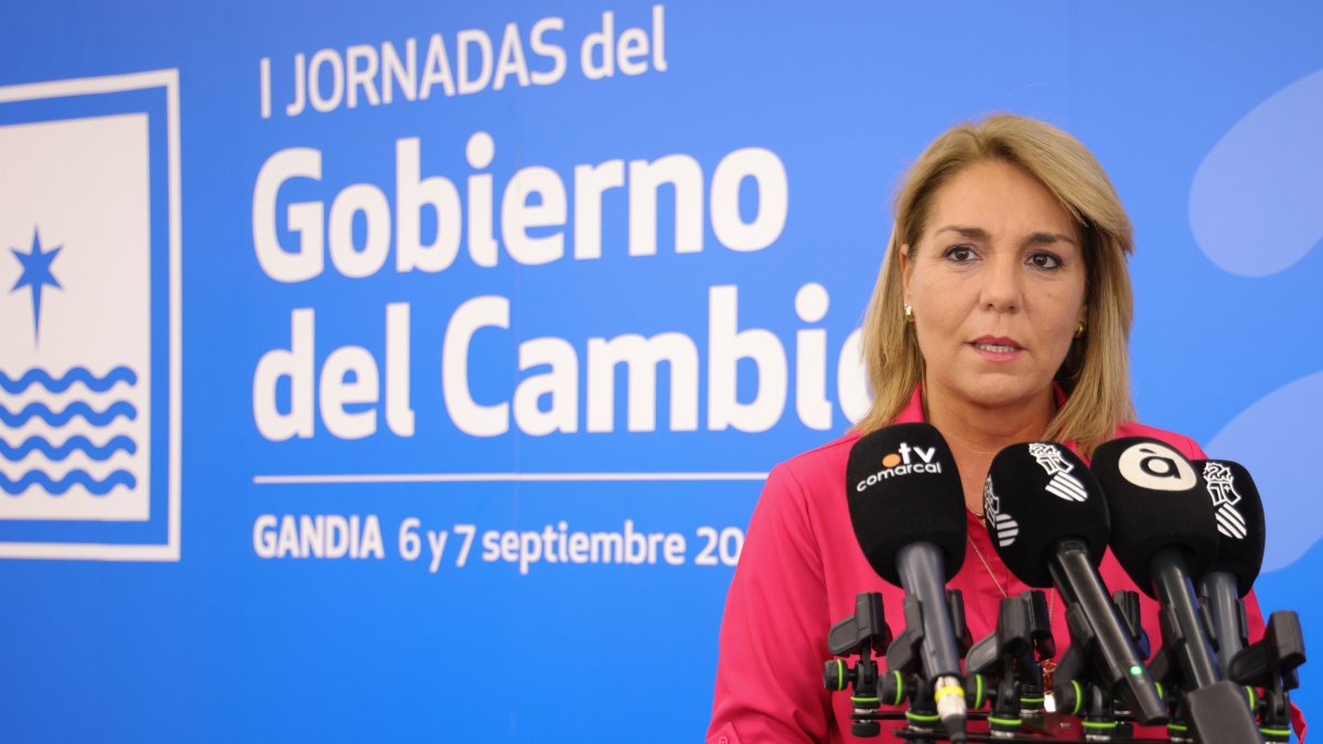 La vicepresidenta y consellera de Servicios Sociales, Igualdad y Vivienda, Susana Camarero