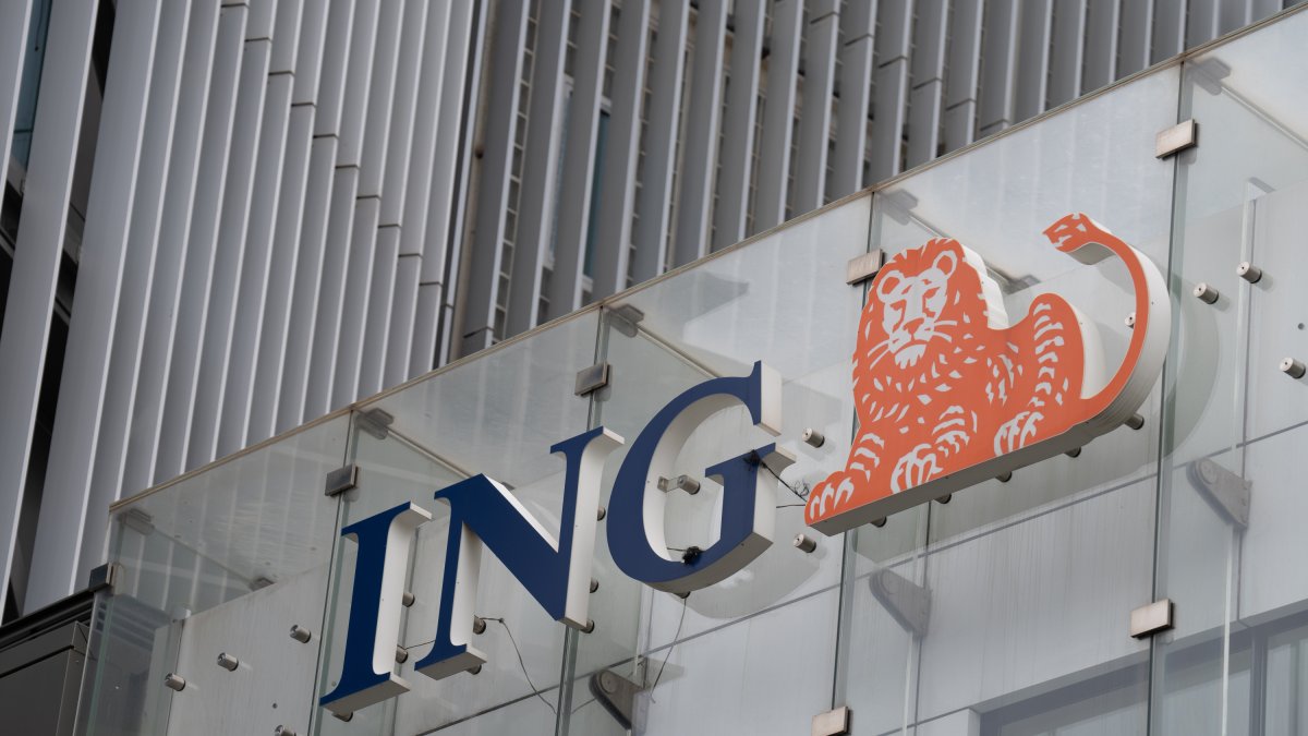 (Foto de ARCHIVO)
Fachada del banco ING, a 3 de octubre de 2024, en Barcelona, Catalunya (España). La banca española ha logrado una rentabilidad del 13,8% en el segundo trimestre del año, casi un 1% más que en el primero, que alcanzó el 12,28%, y la cifra más alta desde 2015.
David Zorrakino / Europa Press
03 OCTUBRE 2024;RECURSOS;BANCOS;BANCA;RENTABILIDAD;FACHADA;EDIFICIO
03/10/2024