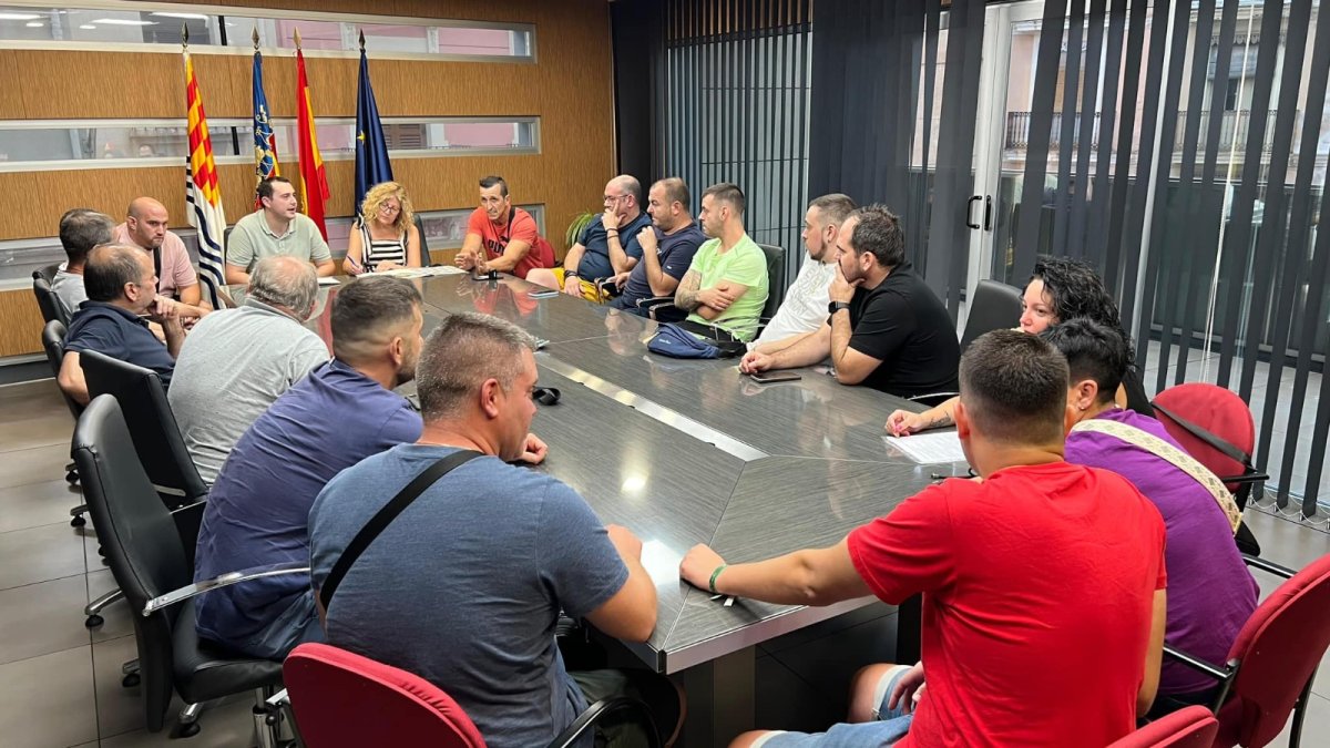Reunión de la junta de fiestas y peñas taurinas de Onda