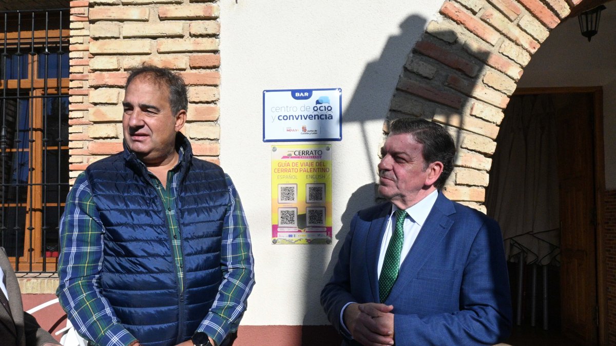 el consejero de la Presidencia, Luis Miguel González Gago, ha visitado esta mañana la localidad palentina de Hornillos de Cerrato, en Palencia.