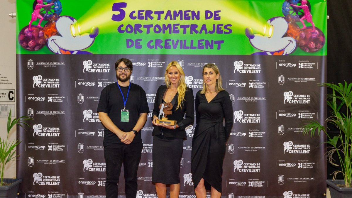 Momento de la Gala en la entrega del reconocimiento a Carolina Cerezuela