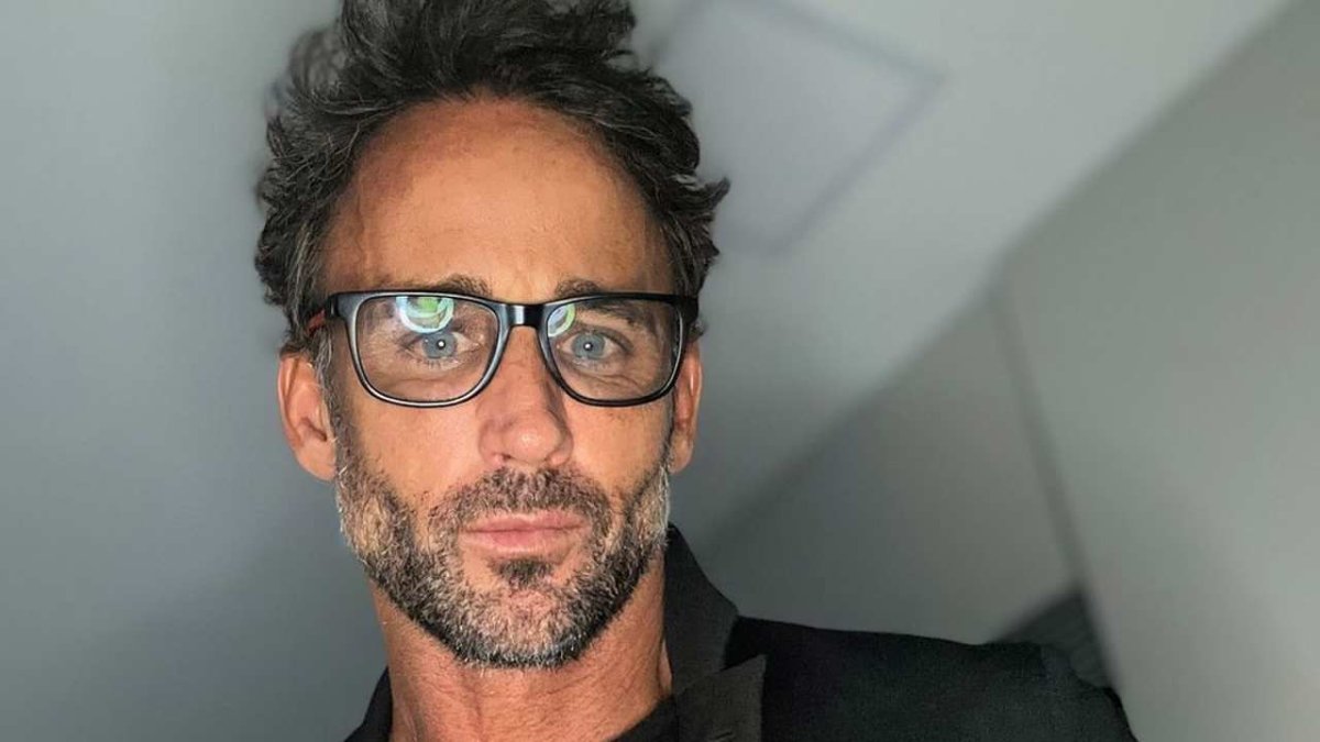 Escassi ha sido citado en el juzgado para enfrentarse a una ex amante