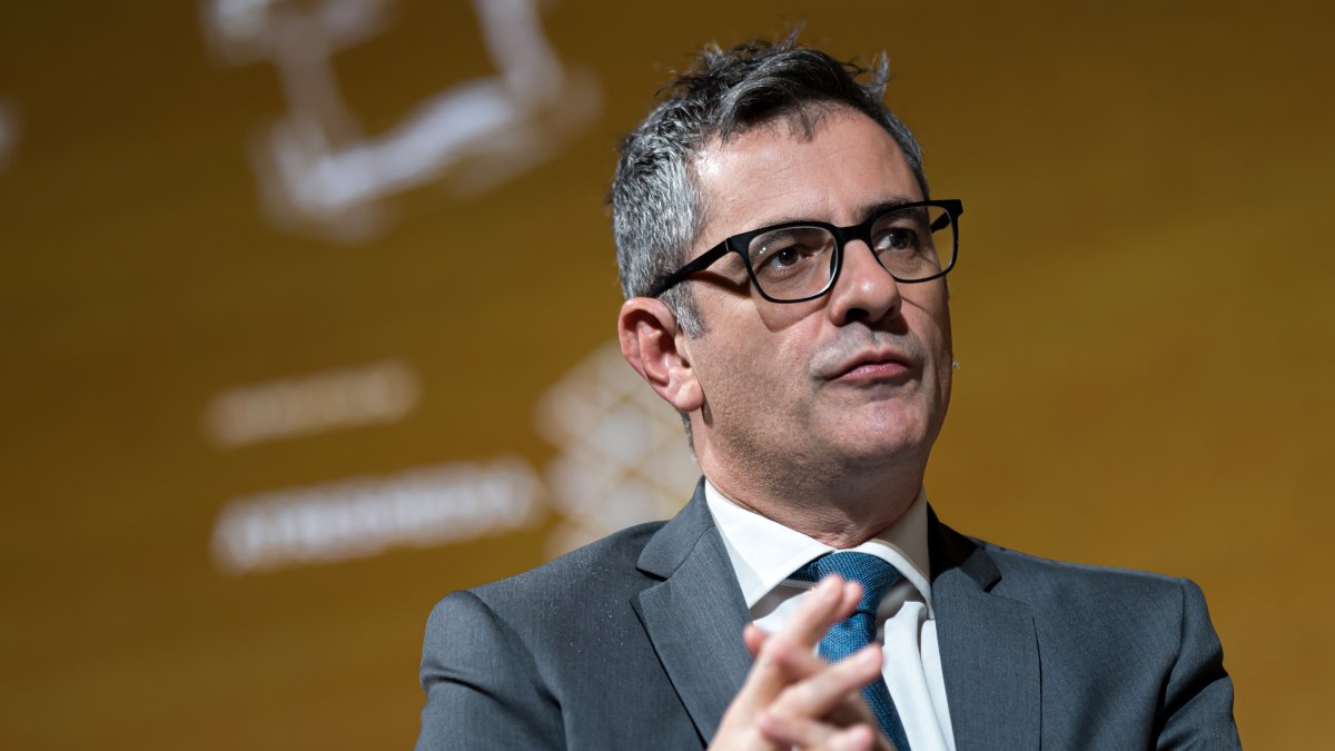 El ministro de la Presidencia, Justicia y Relaciones con las Cortes