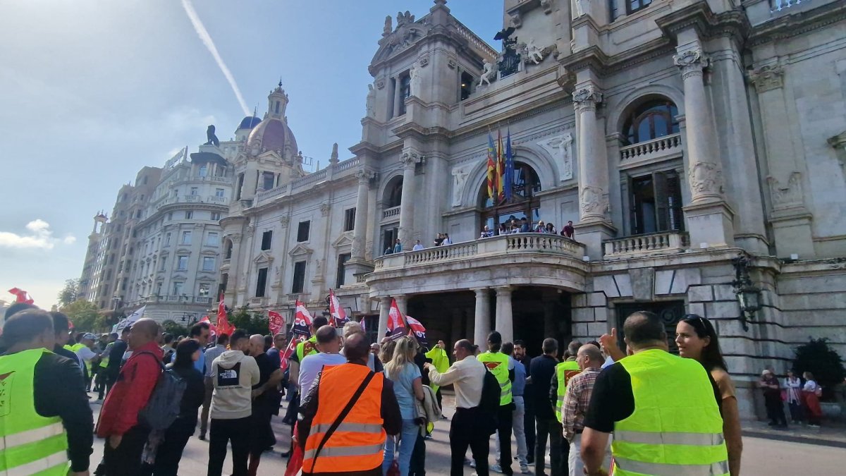 Manifestación de conductores de autobús en Valencia