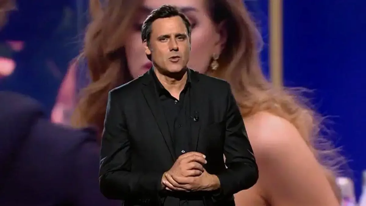 Ion Aramendi comunicó a los concursantes de GH la decisión del programa por hacer trampas.