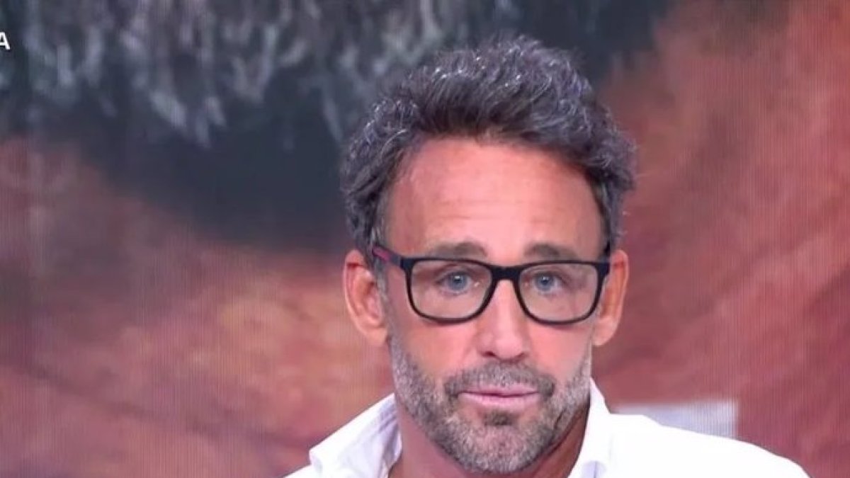 Álvaro Muñoz Escassi en TardeAR de Telecinco.