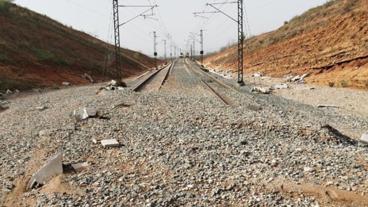 Vías de tren afectadas por la DANA