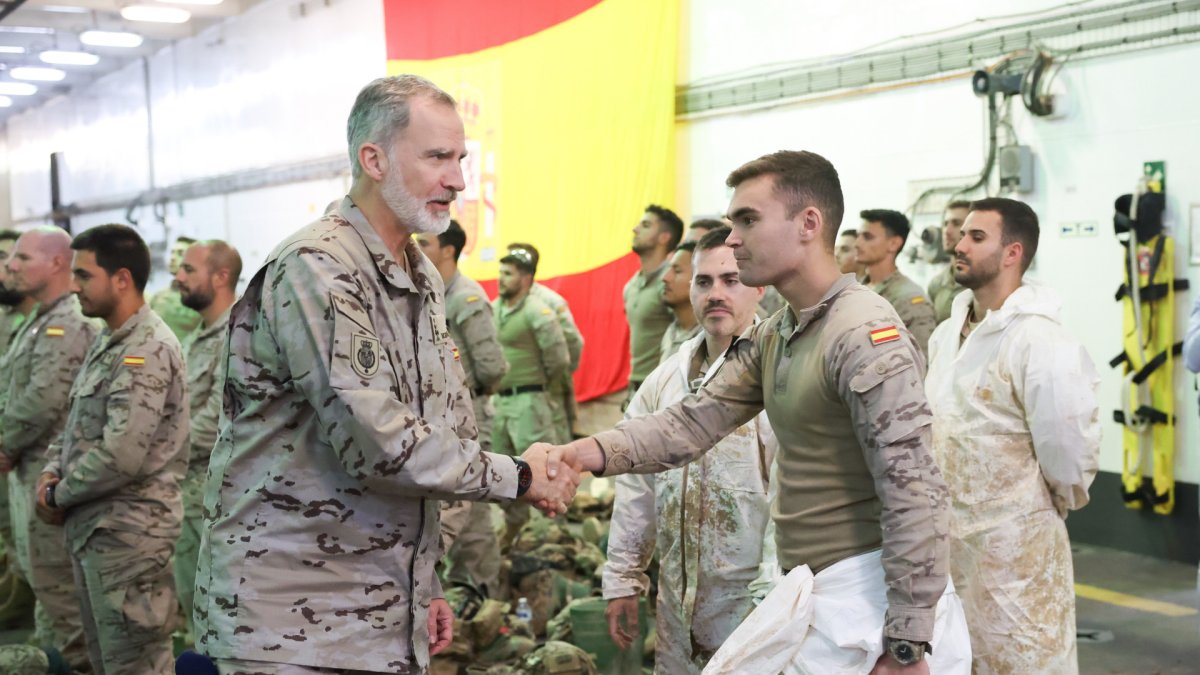 El Rey Felipe VI, en su última visita a Valencia con indumentaria militar.
