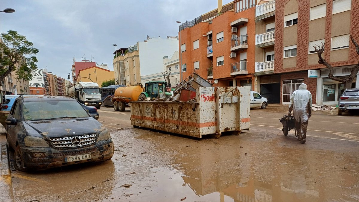 Voluntarios de Castellón en Alfafar