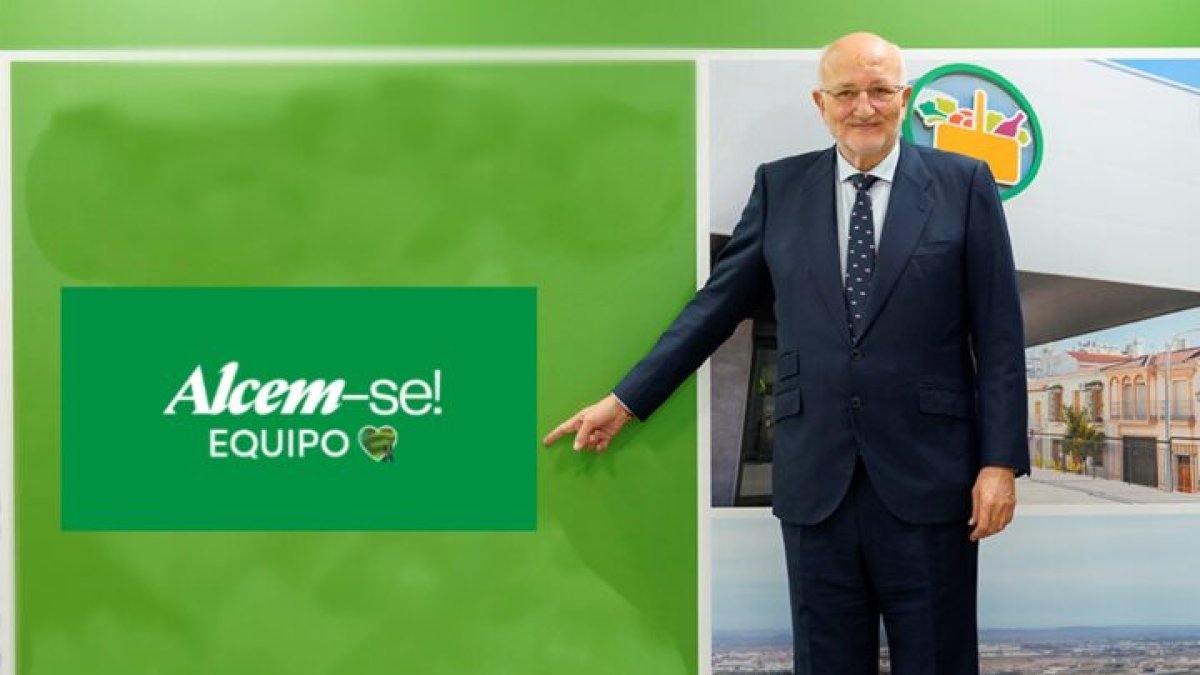 El dueño de Mercadona, Juan Roig, y su programa 'Alcem-se' para afectados por la DANA