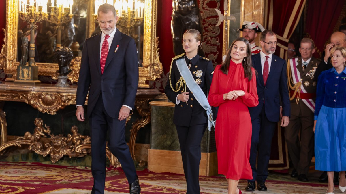 Felipe VI, la Princesa Leonor y la Reina Letizia, en la recepción del 12 de octubre.