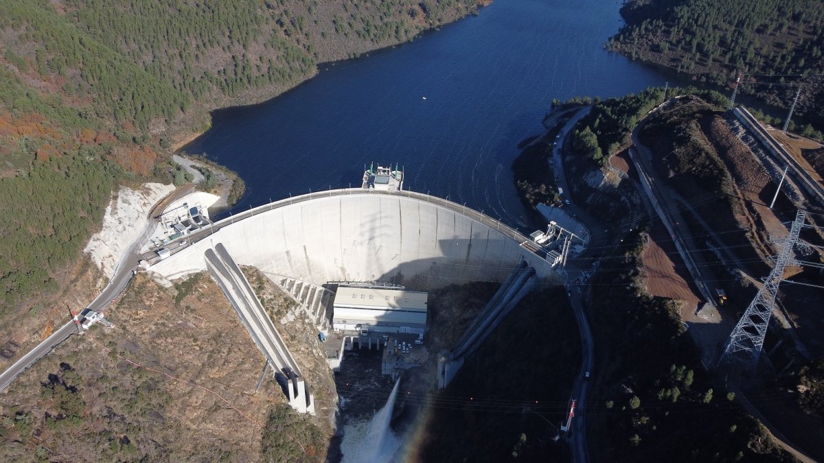 Complejo hidroeléctrico en la localidad portuguesa de Tamega.