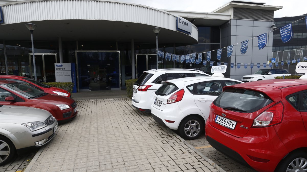 Archivo - La venta de vehículos de ocasión crece un 4,5% en noviembre con 219.229 unidades, según Ancove.