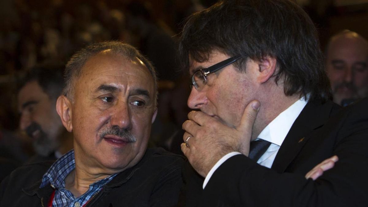 Pepe Álvarez con Carles Puigdemont