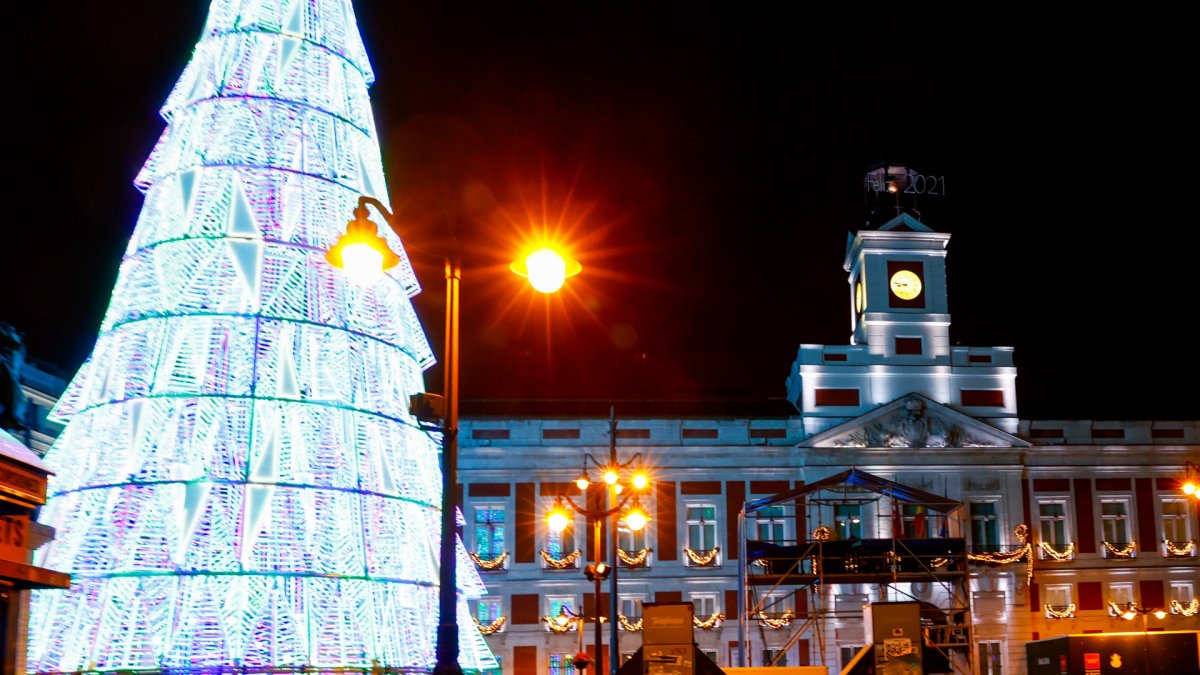 La Puerta del Sol de Madrid, lugar icónico de las Campanadas.