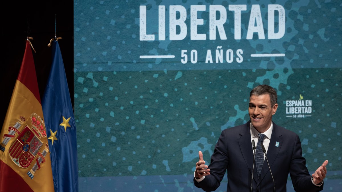 El presidente del Gobierno, Pedro Sánchez, interviene durante el acto 'España en Libertad.