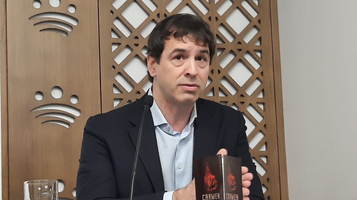 El hermano de Sánchez recibió asesoramiento del Estado para evitar ser localizado por Hacienda