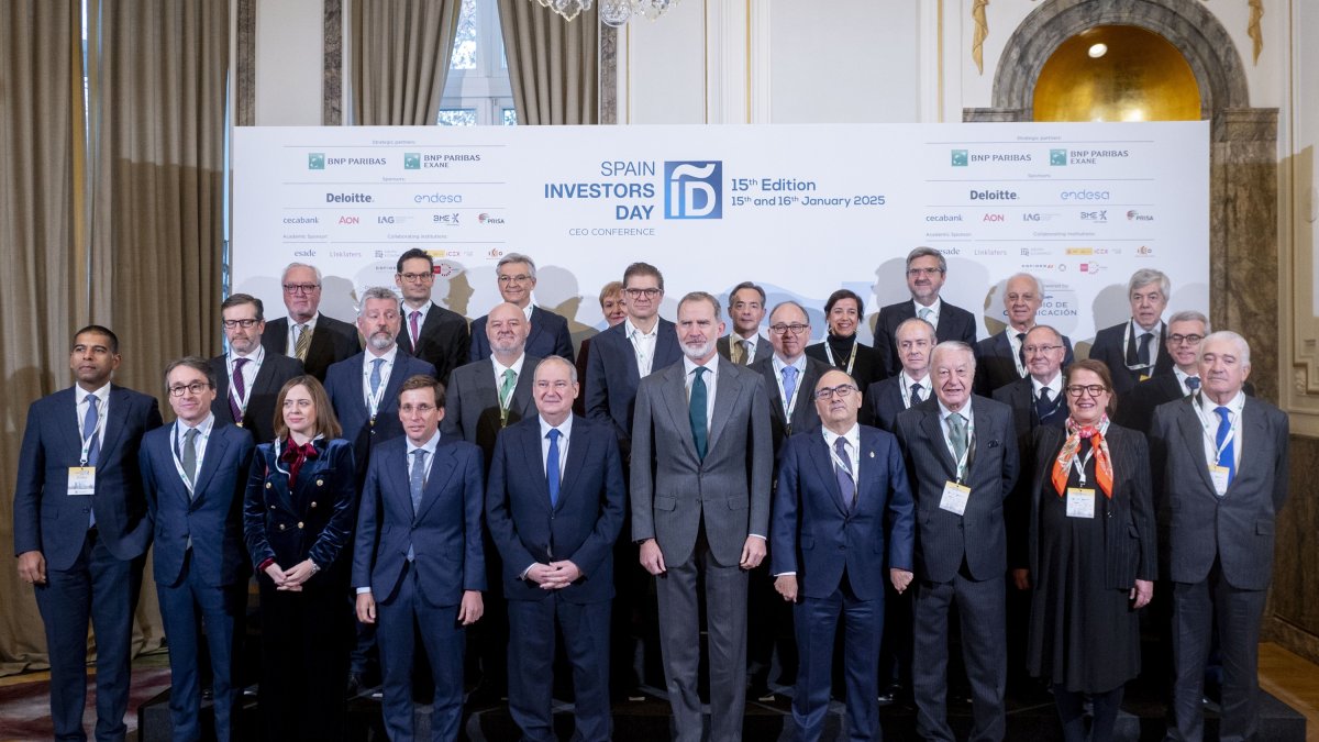El Rey Felipe VI inaugura la XV Edición del Spain Investors Day (SID), en el Hotel Mandarín Oriental Ritz, a 15 de enero de 2025, en Madrid (España).