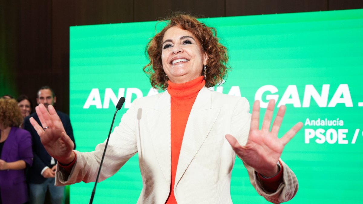 La vicepresidenta del Gobierno, ministra de Hacienda y vicesecretaria general del PSOE, María Jesús Montero.