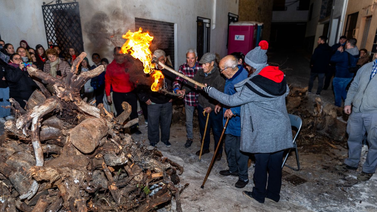 Encendida de la hoguera