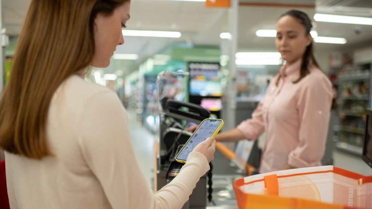 Cliente de Consum utilizando la APP Consum