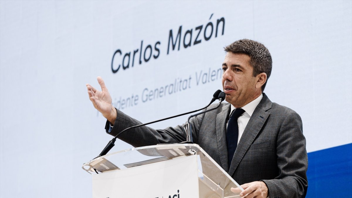 El president de la Generalitat, Carlos Mazón, durante el acto central del Día de la Comunitat Valenciana en la Feria Internacional de Turismo (Fitur)