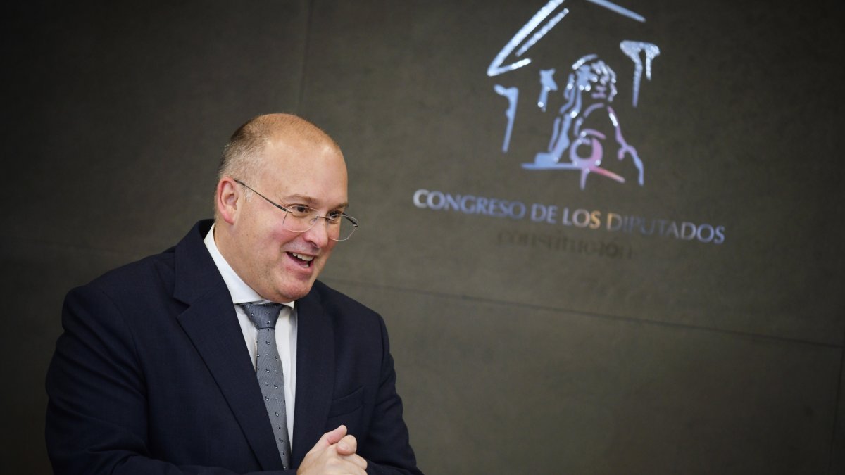 El PP carga contra Sánchez y exige aclarar los pagos a Ábalos: “La corrupción no puede taparse”