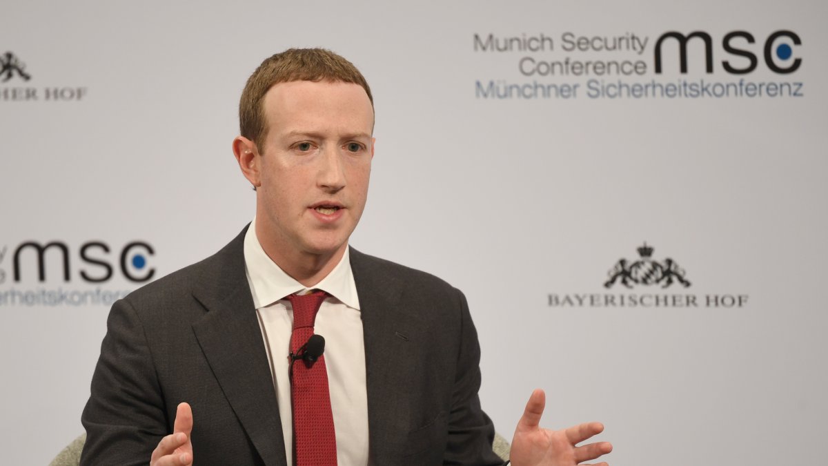 (Foto de ARCHIVO)
15 February 2020, Bavaria, Munich: Mark Zuckerberg, Chairman of Facebook, speaks during the 56th Munich Security Conference. Photo: Sven Hoppe/dpa

15/2/2020 ONLY FOR USE IN SPAIN