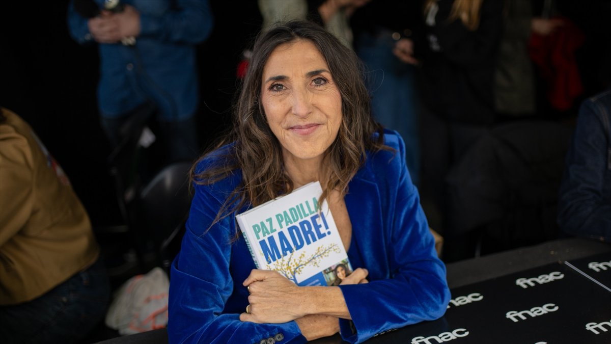 Paz Padilla durante la firma de libros el 23 de abril de 2024.