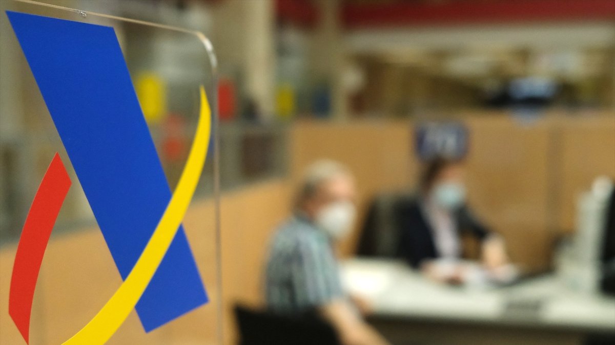 (Foto de ARCHIVO)
Señal en un cristal del icono de la Agencia Tributaria
CÉZARO DE LUCA / EUROPA PRESS
02/6/2021