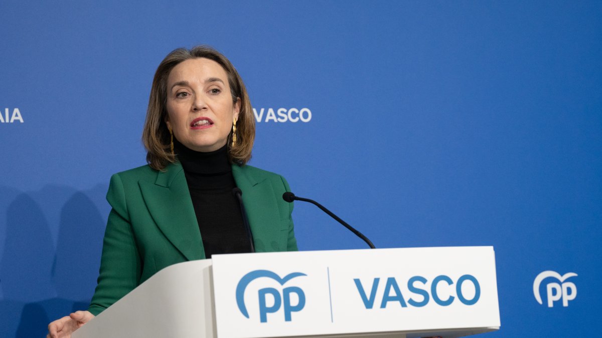 (Foto de ARCHIVO)
La secretaria general del PP, Cuca Gamarra, ofrece una rueda de prensa, en la sede del PP vasco, a 21 de febrero de 2025, en Bilbao, Vizcaya, País Vasco (España). Durante su comparecencia, han analizado la actualidad política y han dado a conocer los asuntos tratados en la Junta Directiva Regional de los populares vascos.
David de Haro / Europa Press
21 FEBRERO 2025;PP;VASCO;JUNTA;DIRECTIVA;ACTUALIDAD;POLÍTICA;COMPARECENCIA
21/2/2025