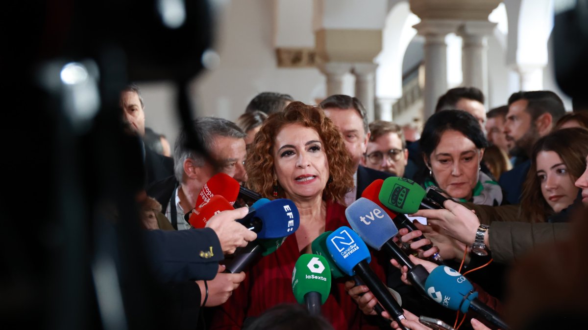 La vicepresidenta primera del Gobierno y ministra de Hacienda, María Jesús Montero.