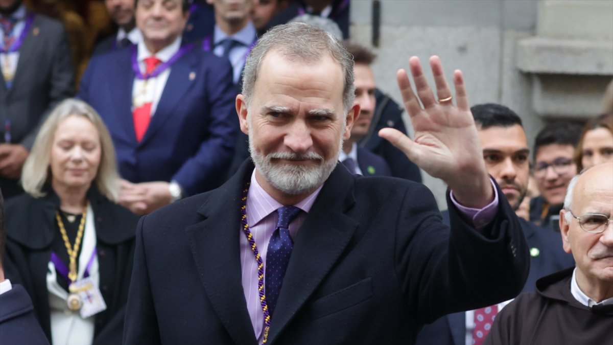 El Rey Felipe, en el besapié del Cristo de Medinaceli, este 3 de marzo.