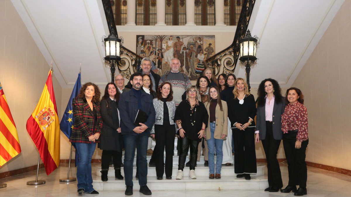 Plan para combatir la soledad después de que un estudio de la UA