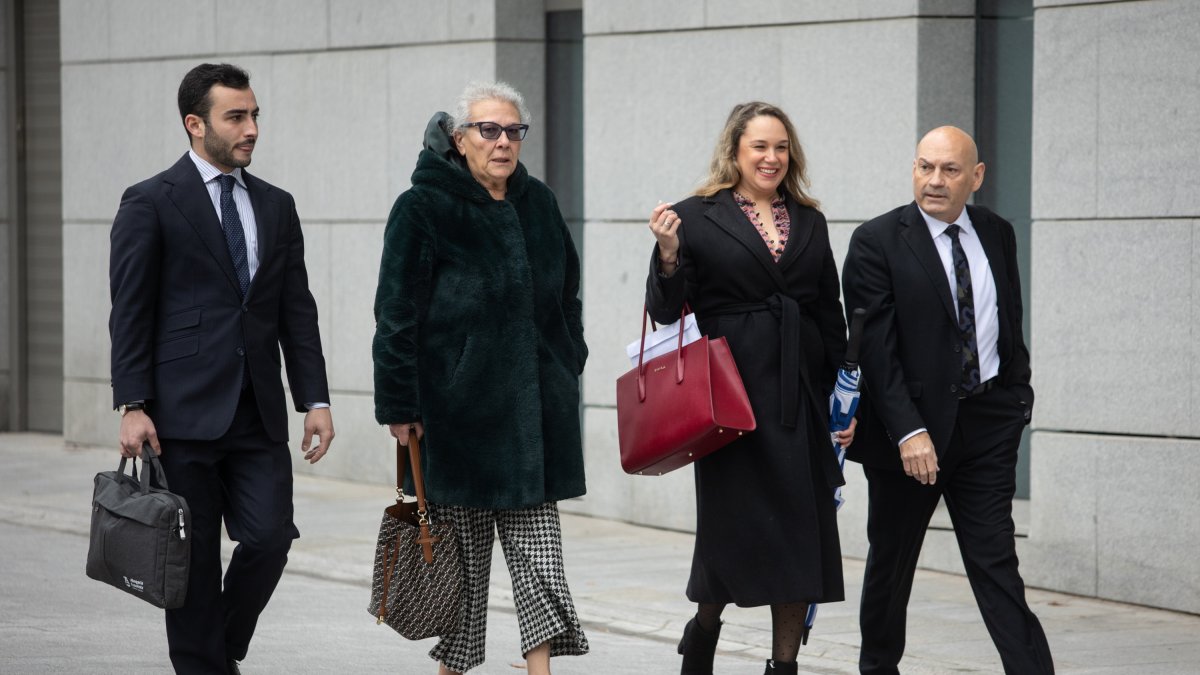 Carmen Pano y Leonor González Pano declaran como investigadas en el 'caso Hidrocarburos'.