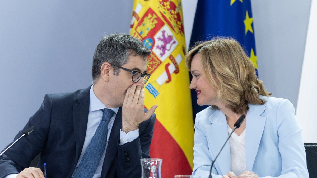 El ministro de la Presidencia, Justicia y Relaciones con las Cortes, Félix Bolaños y la ministra de Educación y Formación Profesional, Pilar Alegría.
