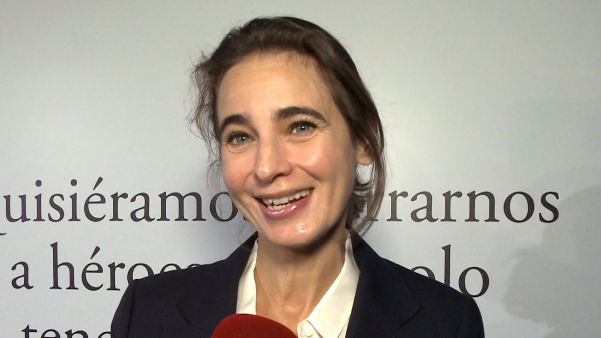 
                La verdadera historia de Laurence Debray, de hija de revolucionarios a confidente de Juan Carlos I
             