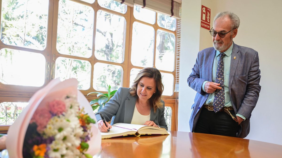 La alcaldesa de Valencia, María José Catalá, visita en Consell Valencià de Cultura