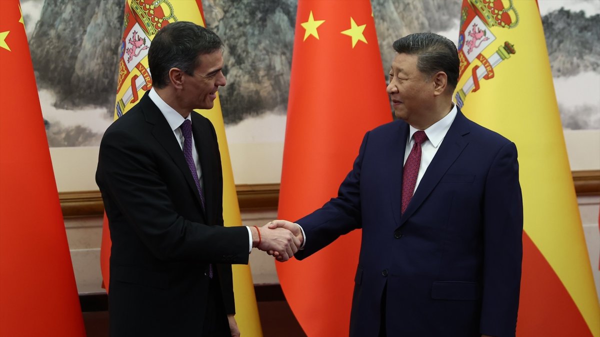 (Foto de ARCHIVO)
El presidente del Gobierno, Pedro Sánchez, con el presidente de China, Xi Jinping