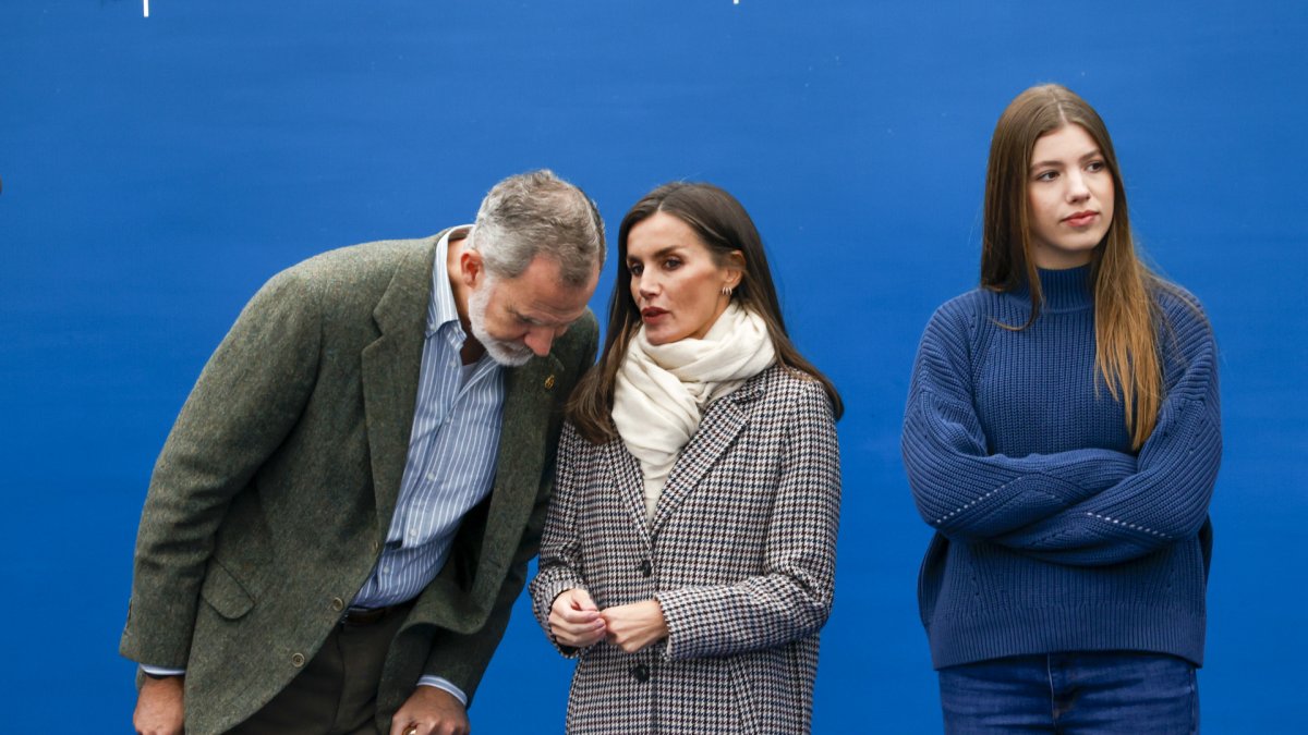 Los Reyes Felipe y Letizia, con la Infanta Sofía en octubre de 2024.