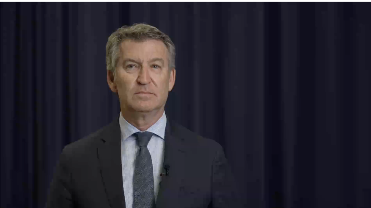 Feijóo en un momento de su declaración sobre el apagón que ha afectado a toda España