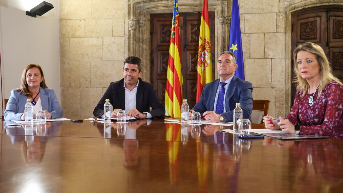 Comisión mixta de la Generalitat con la Diputación de Valencia y la FFVMPV sin el Gobierno central