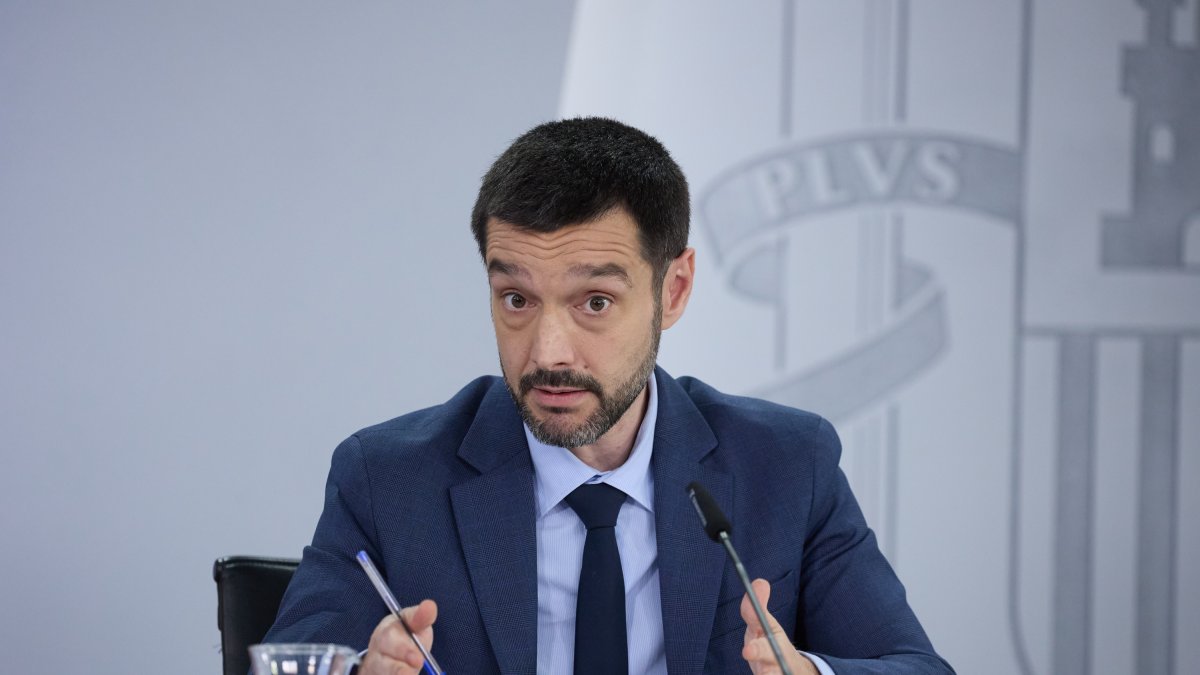 (Foto de ARCHIVO)
El ministro de Derechos Sociales, Consumo y Agenda 2030, Pablo Bustinduy.
Jesús Hellín / Europa Press
15/4/2025