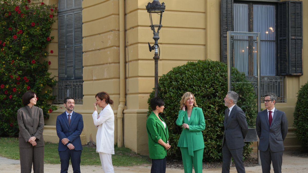 La ministra de Ciencia, Innovación y Universidades, Diana Morant, junto al resto de ministros en la Conferencia de Presidentes de Barcelona