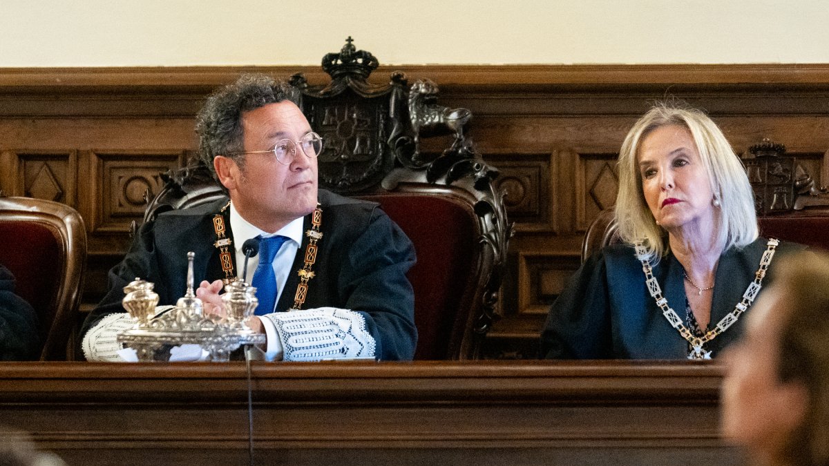 El fiscal general del Estado, Álvaro García Ortiz y la fiscal superior de Andalucía Ana Tárrago en una imagen de archivo.