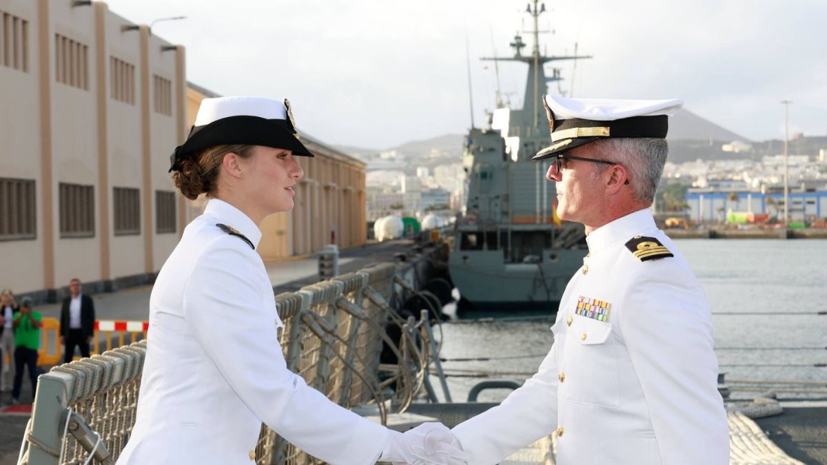 La princesa Leonor embarca en la fragata Blas de Lezo