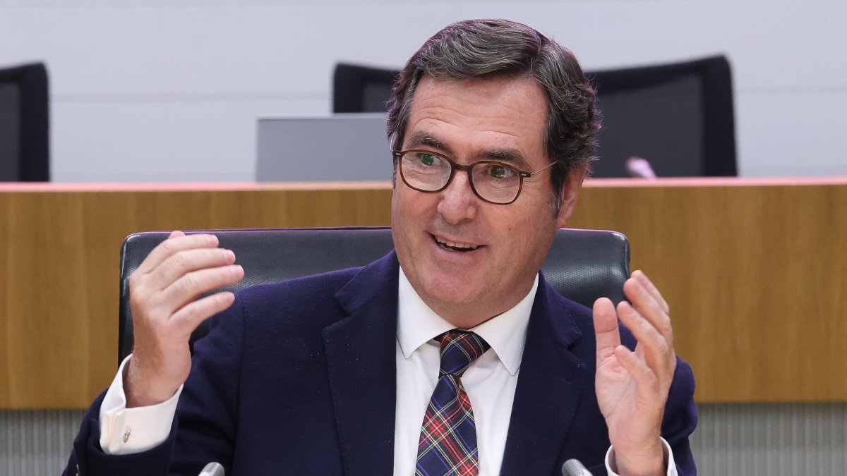 Garamendi defiende la energía nuclear como pilar clave tras el apagón en España