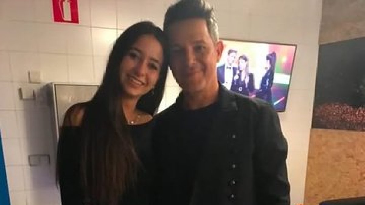 Ivet Playà junto a Alejandro Sanz.